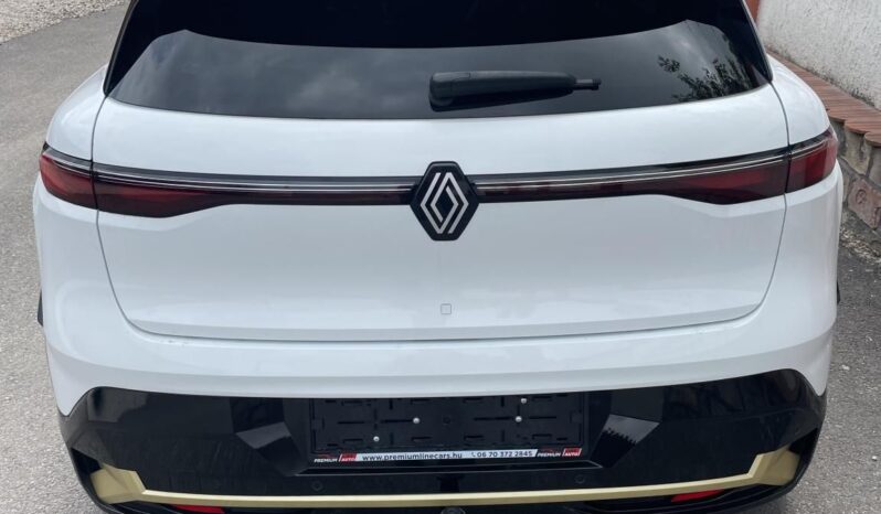 RENAULT MEGANE E-Tech electric EV60 Iconic LED MÁTRIX/ÜLÉSFŰTÉS/KORMÁNYFŰTÉS/KULCSNÉLKÜLI/HARMANKARDON/VONÓHOROG/VILLÁMTÖLT full