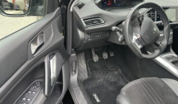 PEUGEOT 308 SW 1.5 BlueHDi Allure VONÓHOROG/ÜLÉSFŰTÉS/HOLTTÉRFIGYELŐ/TÉLI-NYÁRI KERÉK full