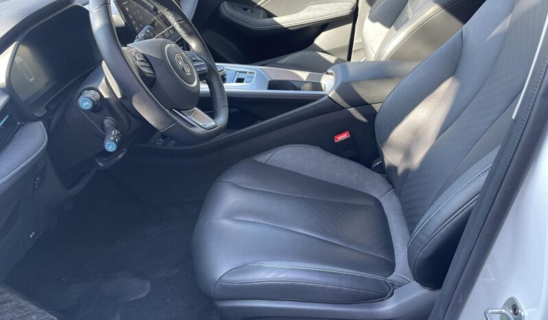 MG MG5 5 EV Long Range Comfort 61,1kWh LUXURY 61 kwh/AUTOMATA KLÍMA/360FOKOS KAMERA/ÜLÉSFŰTÉS/ADAPTÍV TEMPOMAT/CARPLAY/ full