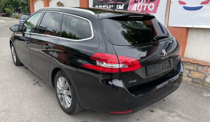 PEUGEOT 308 SW 1.5 BlueHDi Allure VONÓHOROG/ÜLÉSFŰTÉS/HOLTTÉRFIGYELŐ/TÉLI-NYÁRI KERÉK full