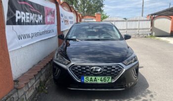 HYUNDAI IONIQ plug-in 1.6 GDi Premium DCT FULL EXTRA KIFOGÁSTALAN ÚJSZERŰ full