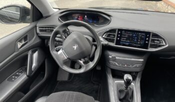 PEUGEOT 308 SW 1.5 BlueHDi Allure VONÓHOROG/ÜLÉSFŰTÉS/HOLTTÉRFIGYELŐ/TÉLI-NYÁRI KERÉK full