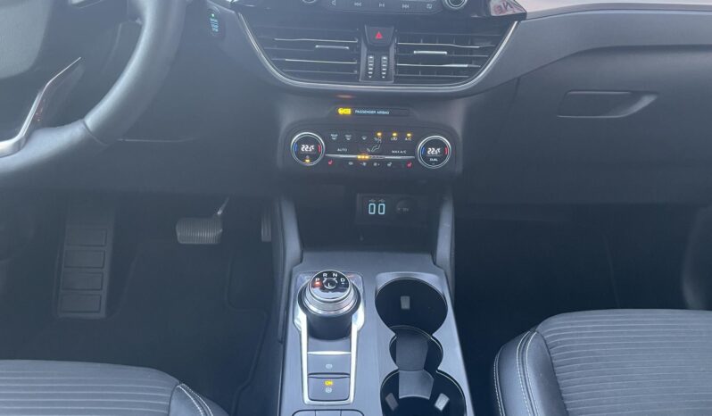 FORD KUGA 2.5 PHEV Titanium X CVT MÁTRIX LED/PANORÁMATETŐ/B.O. HIFI/HEADUP/KULCSNÉLKÜLI/HOLTTÉRFIGYELŐ/VONÓHOROG/V full