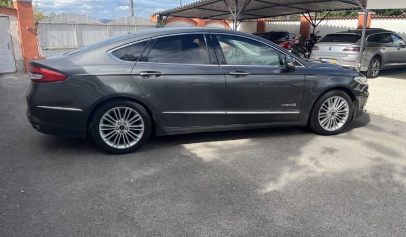 FORD MONDEO 2.0 FHEV Vignale eCVT ÚJSZERŰ.VÉGIG SZERVIZELT! full