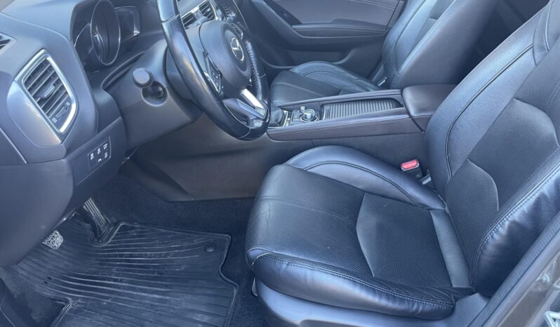 MAZDA 3 Sport 2.0 Revolution Top LED/VONÓHOROG/ÜLÉSFŰTÉS/BOSE/HOLTTÉRFIGYELŐ/HEADUP/VÉGIG SZERVÍZ full