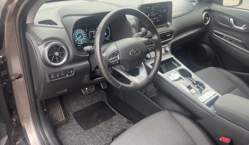 HYUNDAI KONA EV 64kWh Premium GYÁRI GARANCIA HŐSZIVATTYÚ LED TÉLI CSOMAG full