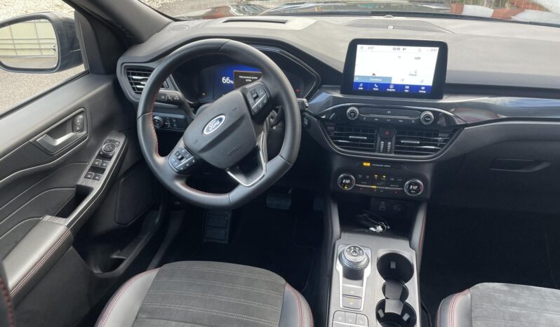 FORD KUGA 2.5 PHEV ST-Line X CVT FULL LED/BO HIFI/TÉLI CSOMAG/HEADUP/KULCSNÉLKÜLI/HOLTTÉRFIGYELŐ/VONÓHOROG/VÉGIG full