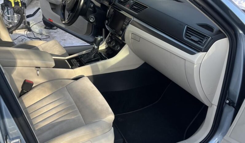 SKODA SUPERB Combi 2.0 TDi Style DSG Magyarországi.Áfás full