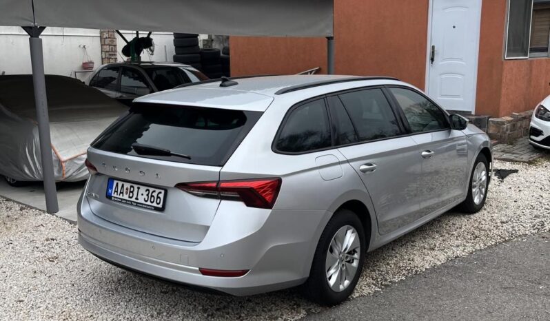 SKODA OCTAVIA 2.0 TDI SCR Ambition Mo-i.áfás full
