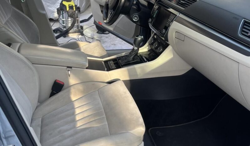 SKODA SUPERB Combi 2.0 TDi Style DSG Magyarországi.Áfás full