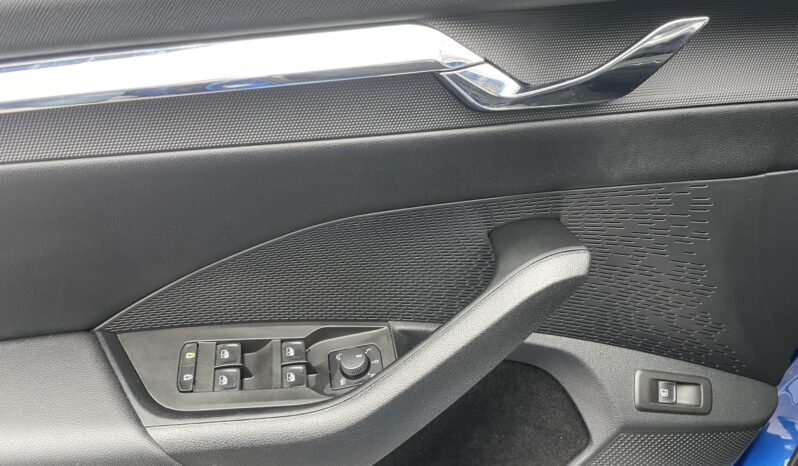 SKODA OCTAVIA Combi 1.4 TSI pHEV Style DSG LED MÁTRIX/HEAD UP/4xÜLÉSFŰTÉS/3xKLÍMA/KULCSNÉLKÜLI/VONÓHOROG full