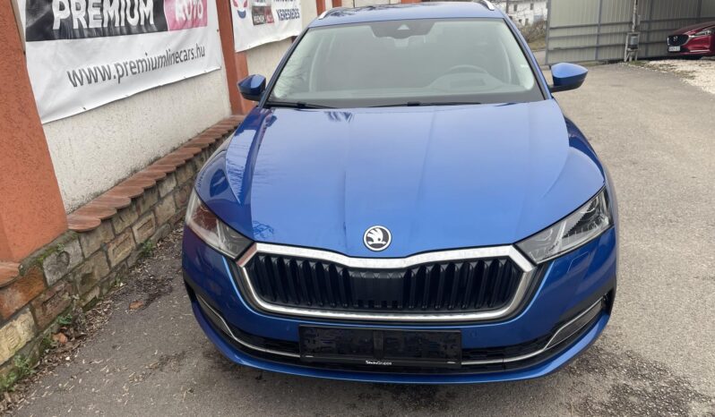 SKODA OCTAVIA Combi 1.4 TSI pHEV Style DSG LED MÁTRIX/HEAD UP/4xÜLÉSFŰTÉS/3xKLÍMA/KULCSNÉLKÜLI/VONÓHOROG full