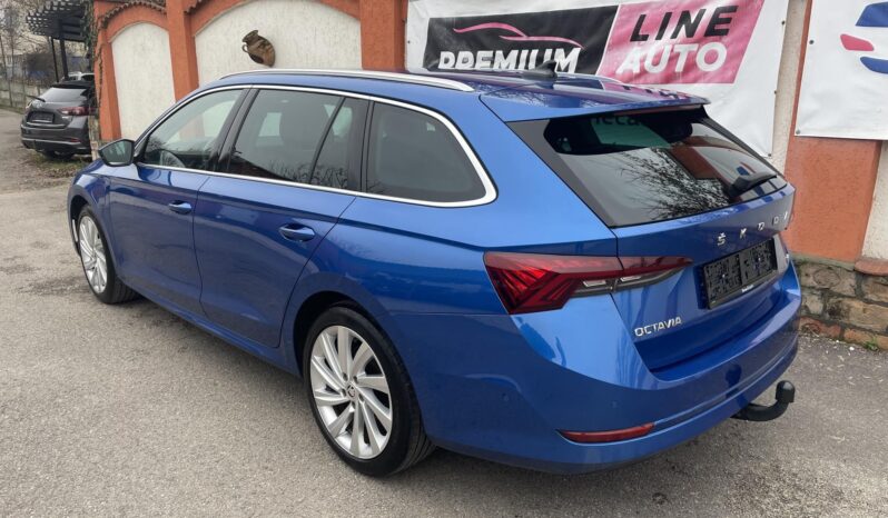 SKODA OCTAVIA Combi 1.4 TSI pHEV Style DSG LED MÁTRIX/HEAD UP/4xÜLÉSFŰTÉS/3xKLÍMA/KULCSNÉLKÜLI/VONÓHOROG full