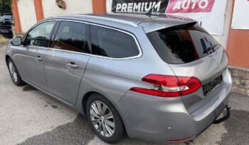 PEUGEOT 308 SW 1.5 BlueHDi Allure Pack FULL LED/VONÓHOROG/ÜLÉSFŰTÉS/HOLTTÉRFIGYELŐ/TÉLI-NYÁRI KERÉK full