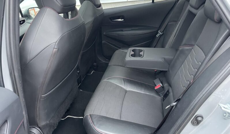 TOYOTA COROLLA Touring Sports 2.0 Hybrid Comfort Style Tech e-CVT PANORÁMATETŐ/JBL/Bi-LED/HEAD UP/KULCSNÉLKÜLI/ÜLÉSFŰTÉS/HOLTTÉRFIGYELŐ full