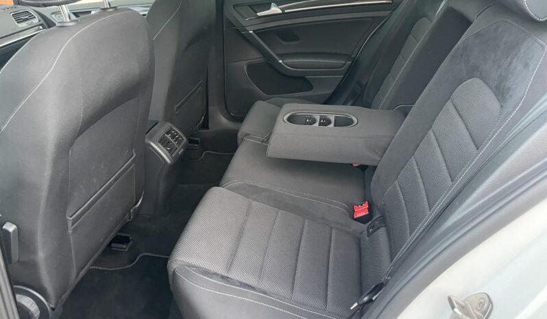 VOLKSWAGEN GOLF VII 2.0 TSI R 4Motion DSG Variant MTM/BILSTEIN/PRETORIA/PANORÁMATETŐ/KULCSNÉLKÜLI/HOLTTÉRFIGYELŐ/VÉGIG SZE full