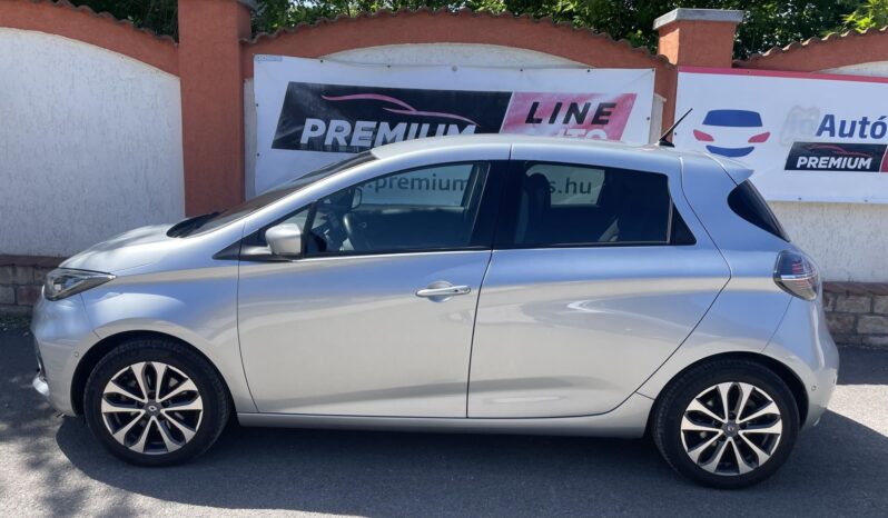 RENAULT ZOE Z.E. R135 52 kWh Intens (Automata) ÜLÉSFŰTÉS/KORMÁNYFŰTÉS/KULCSNÉLKÜLI/GYORSTÖLTÉS/NAGYKIJELZŐHOLTTÉRFIGYELŐ full
