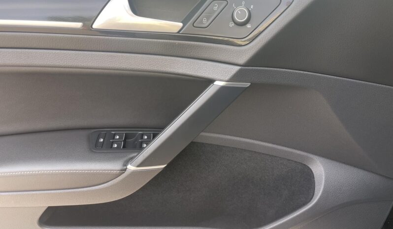 VOLKSWAGEN GOLF VII Variant 2.0 TDI BMT GTD DYNAUDIO/ÜLÉSFŰTÉS/TOLATÓKAMERA/VÉGIG SZERVIZELT full