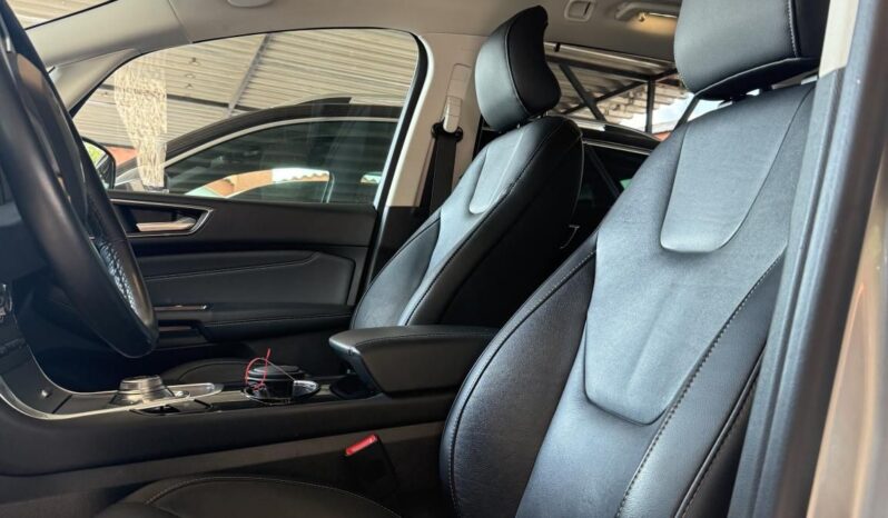 FORD S-MAX 2.5 FHEV Titanium CVT Full extra panoráma tető vhorog full