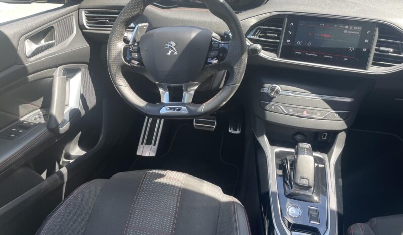 PEUGEOT 308 SW 1.5 BlueHDi GT EAT8 PANORÁMATETŐ/FULL LED/KULCSNÉLKÜLI/ÜLÉSFŰTÉS/HOLTTÉRFIGYELŐ full
