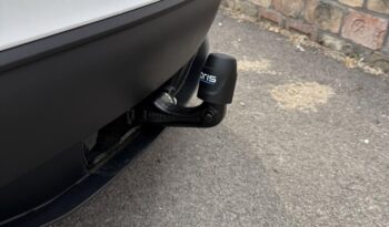TESLA MODEL Y Long Range AWD (Automata) Vezetés támogató . vonóhorog full