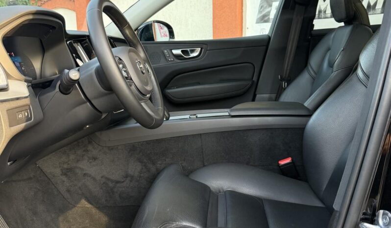 VOLVO XC60 2.0 [T6] Ultra Dark AWD Geartronic full
