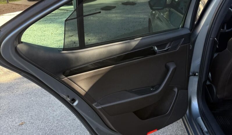 SKODA SUPERB 2.0 TDI SCR L&K DSG Mo-i.első tulajdonos.1év garancia.vonóhorog full
